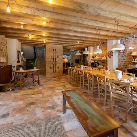 Sports House Nord Sud (adults Only) Frühstückspension Vilallonga de Ter